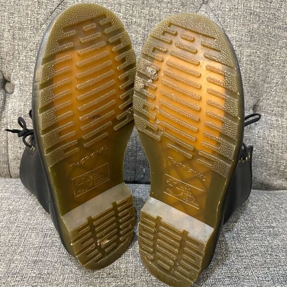 Dr. Martens Vegan 14045 Lace Up Boots Women Size 7 - Picture 7 of 9